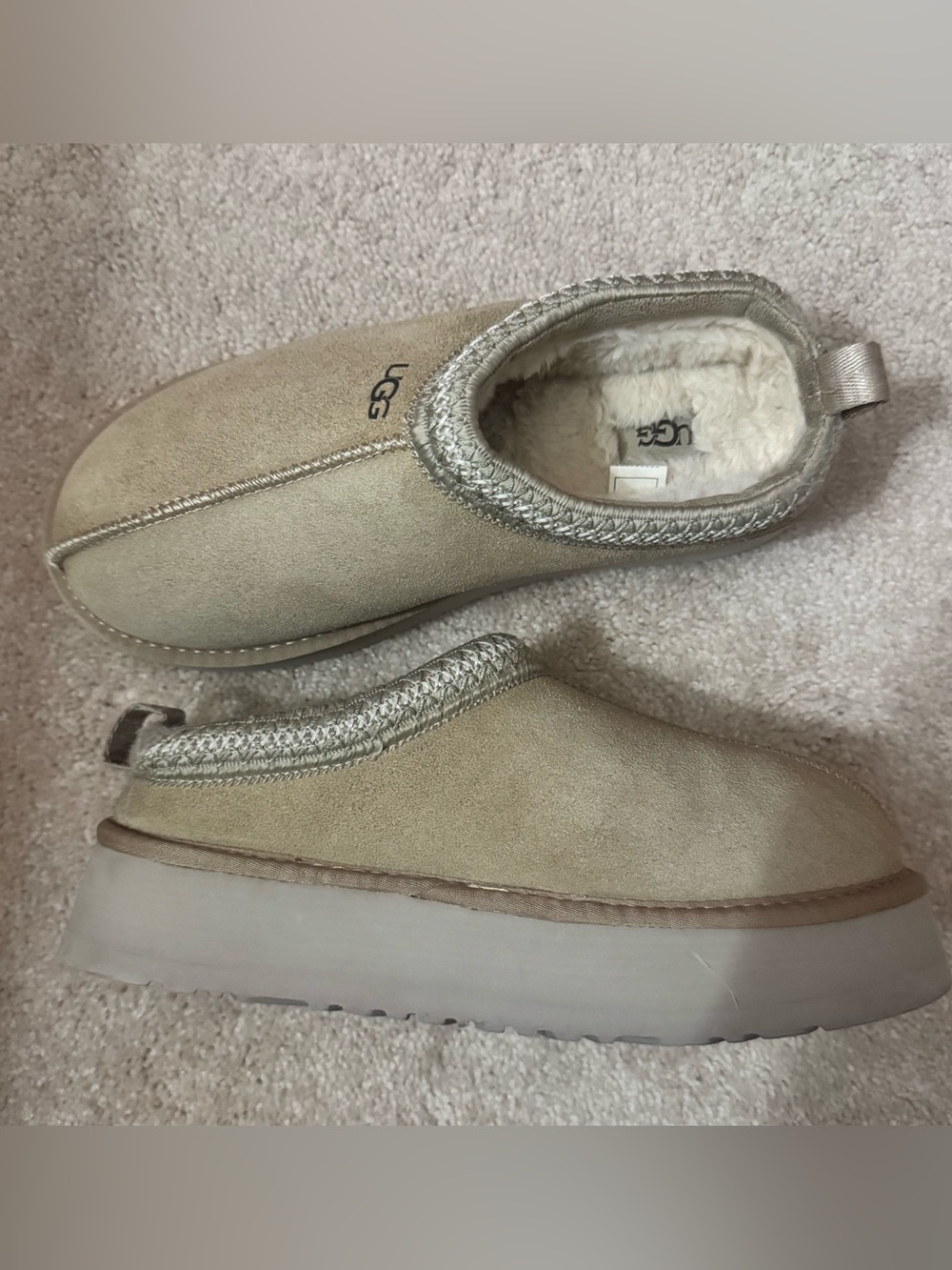 Women’s UGG Tazz Beige Suede Slip-On Clog Slippers size 42 (10.5)
